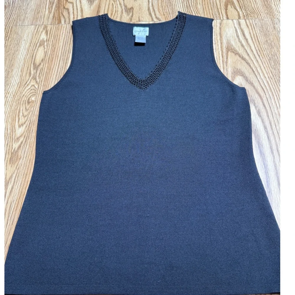 Chico's Size 2 Black Sleeveless V Neck Crochet Trim Knit Tank Top Classic Chic